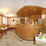 Edelweiss 酒店