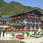 Edelweiss 酒店 雷特温克尔