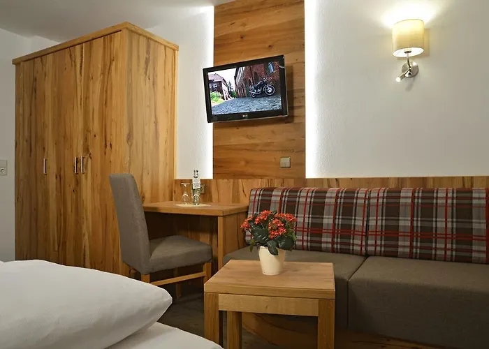 Edelweiss 3*