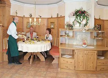Hotel Edelweiss Garni