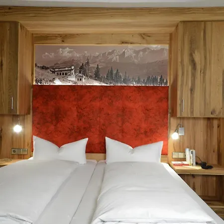 Edelweiss Garni 3*